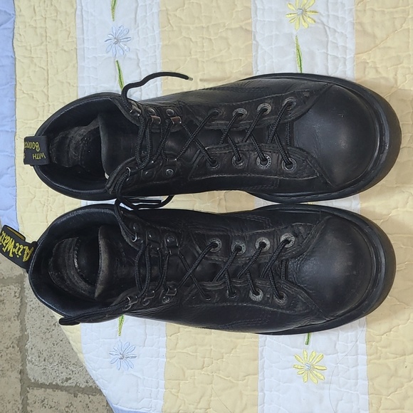 Dr. Martens Chucky Leather Upper Air Cushion Shoes Size 10 Men's - Picture 2 of 9